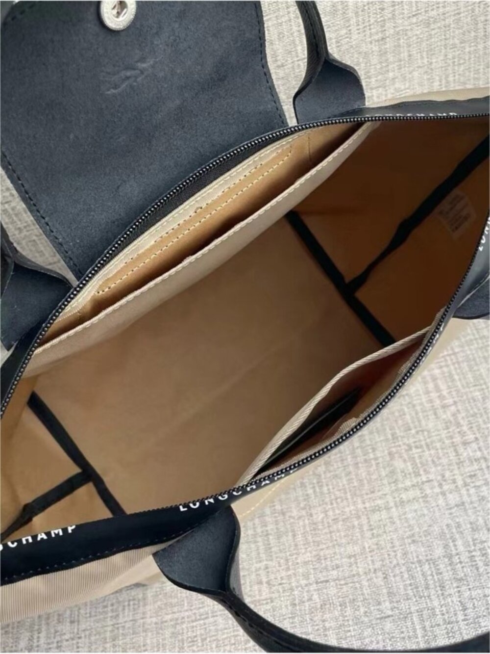 Longchamp Le Pliage Energy Beige Hand‑Crossbody Tote Bag - Picture 8 of 8